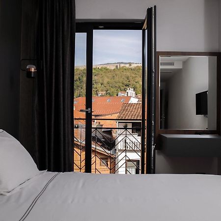 Triumf Hotel Prizren Esterno foto