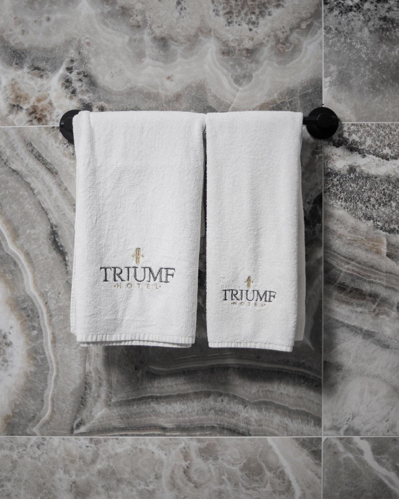Triumf Hotel Prizren Esterno foto